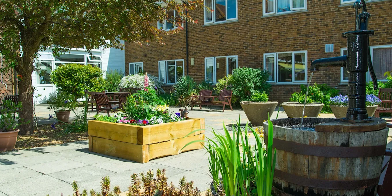 Upper Mead Henfield